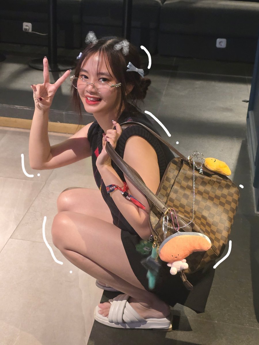 SHIAN. (@deermuse) on Twitter photo 