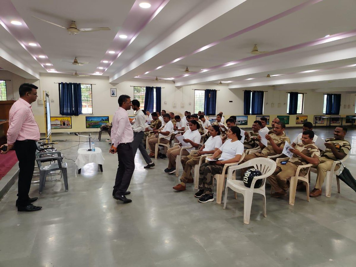 CISFWest's tweet photo. A Financial Awareness Session on UPS &amp; NPS was successfully conducted at CISF Unit #CSTPS Chandrapur. Empowering our personnel with the knowledge to plan for a secure &amp; self-reliant future. #FinancialLiteracy #SecureFuture @CISFHQrs https://t.co/IK8nhySMPi