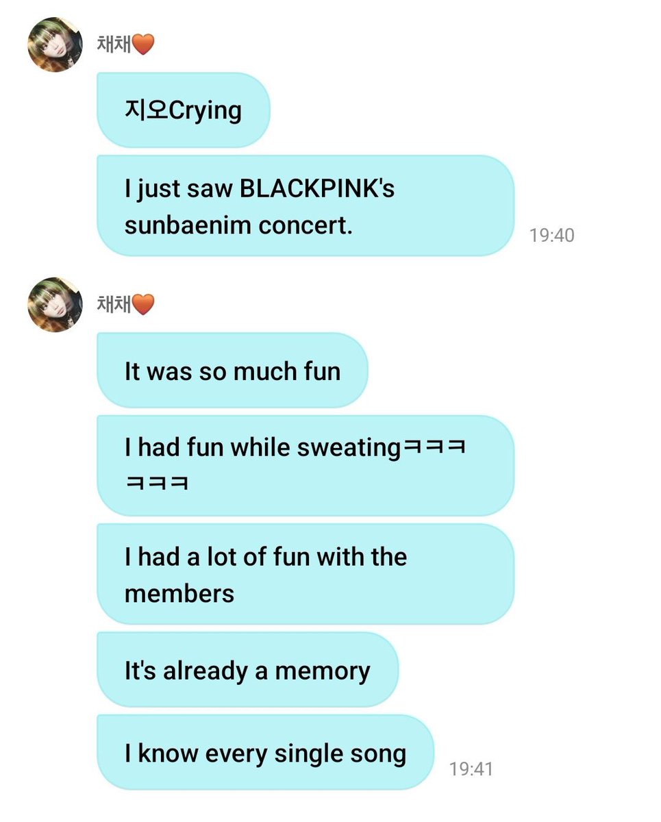 BBU_BLACKPINK's tweet photo. LE SSERAFIM Kazuha and Chaewon talking about attending #BLACKPINK DEADLINE in Goyang Day 2! https://t.co/vXeyVFEdAG