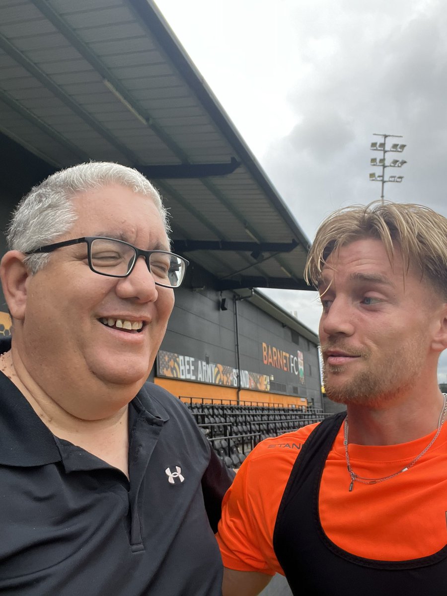 Ian Abrahams (Moose) (@broadcastmoose) on Twitter photo Great catching up with <a href="/ryangloveeer/">ryan glover</a> at <a href="/BarnetFC/">(C) Barnet FC ๐</a> Community Fun Day, good luck this season my friend Great catching up with <a href="/ryangloveeer/">ryan glover</a> at <a href="/BarnetFC/">(C) Barnet FC ๐</a> Community Fun Day, good luck this season my friend