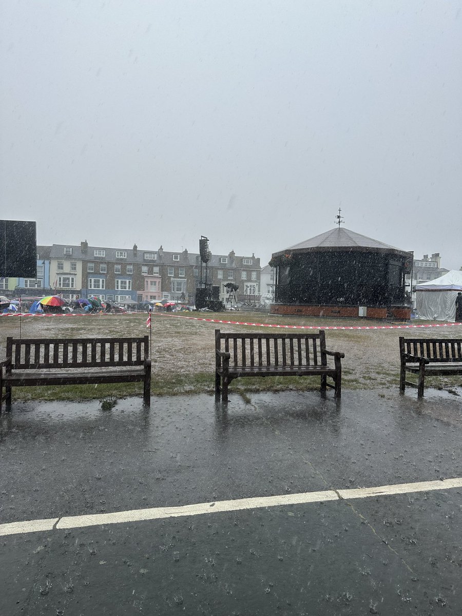 Today’s memorial concert @rmbandservice has been cancelled due to heavy rain, thunder and lightning