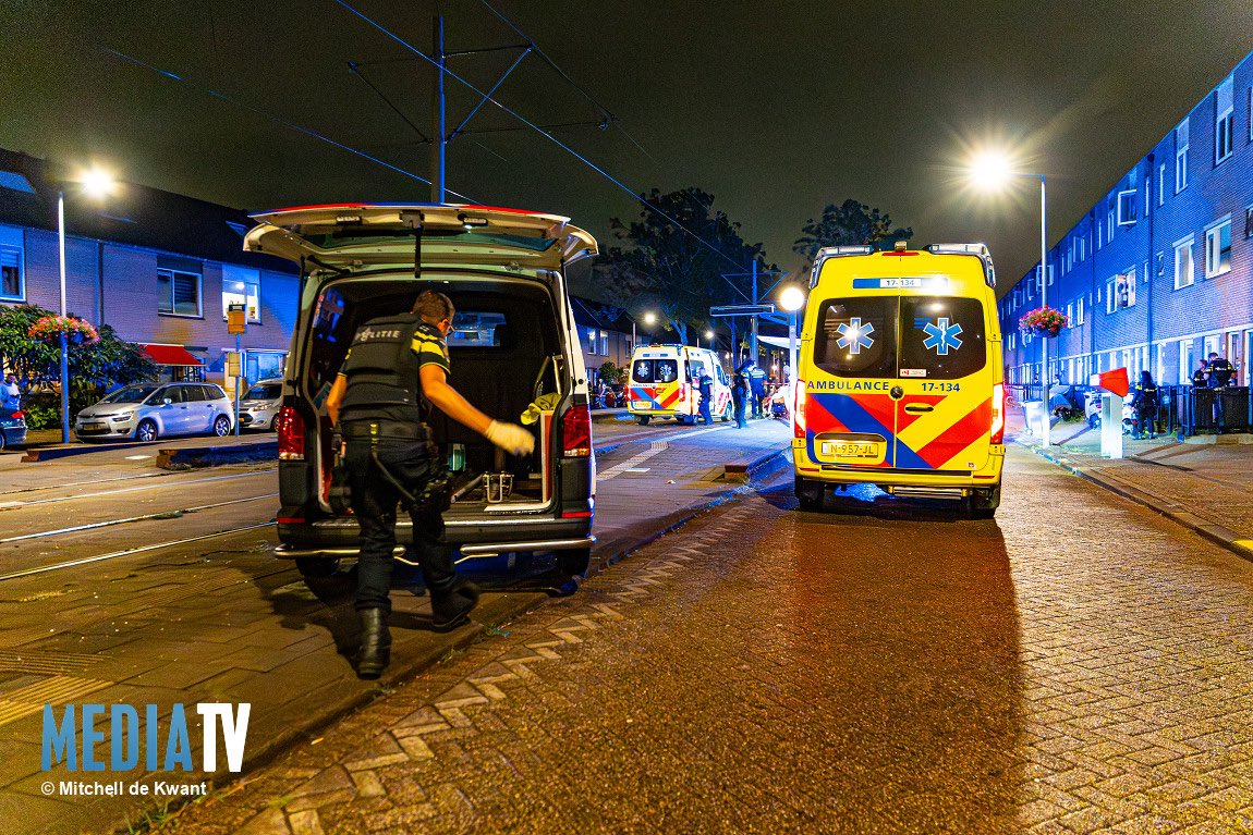 VIDEO | Jongeman neergeschoten bij tramhalte Beverwaardseweg Schinnenbaan Rotterdam

mediatv.nl/nieuws/nieuws/…