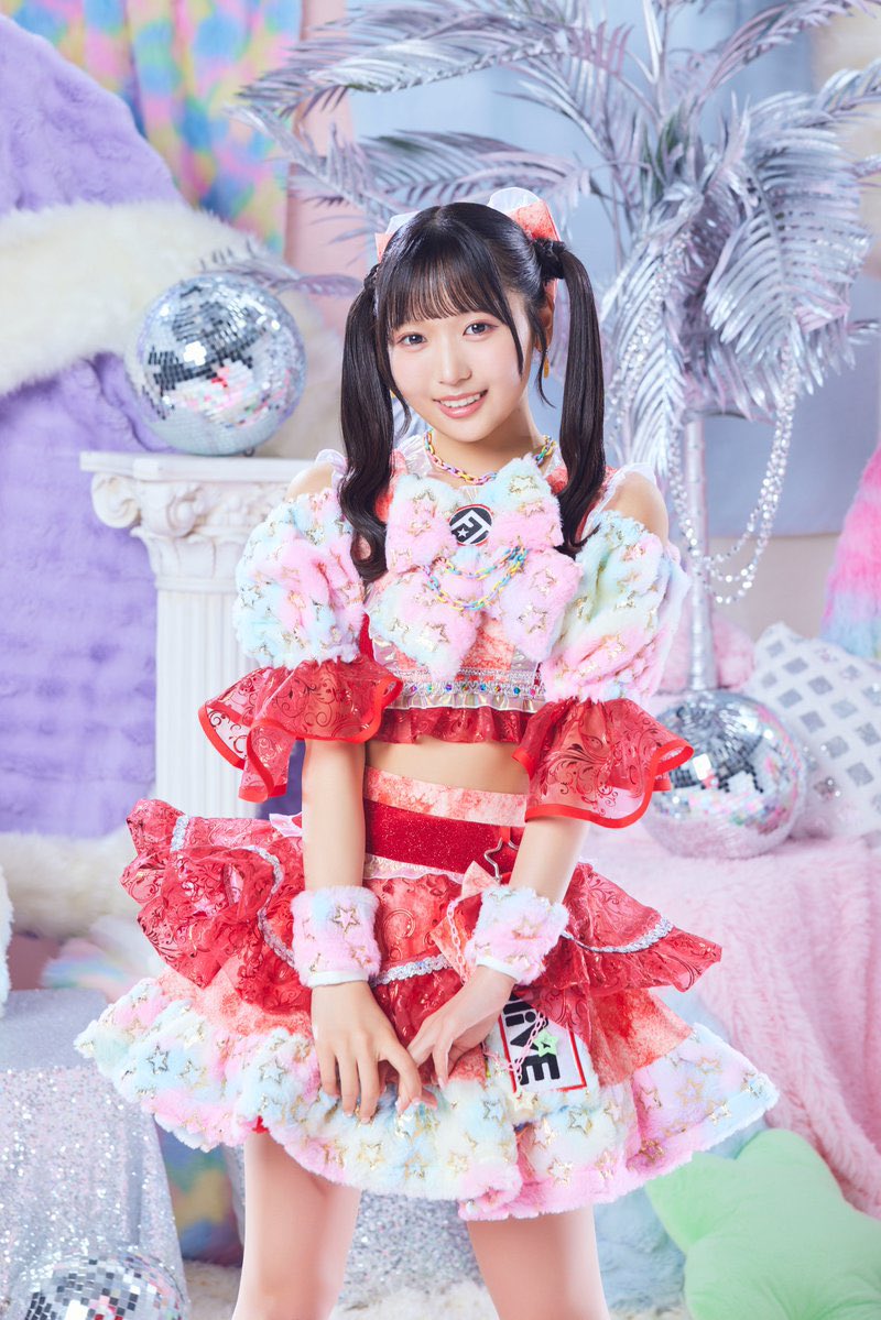 FES☆TIVE(2/26 「#素敵なソラシド」リリース) (@festiveofficial) on Twitter photo 【出演情報】
明日7/7 21:00〜
「@JAM THE WORLD」
ご視聴はこちら👇
mixch.tv/u/14082684
FES☆TIVEからは新メン3人が出演🎉
🤍星乃ななみ<a href="/Nanami_FESTIVE/">星乃ななみ【FES☆TIVE】</a>
🧡小柴あいり<a href="/Airi_FESTIVE/">小柴あいり【FES☆TIVE】</a>
❤️七瀬あい<a href="/Ai_FESTIVE/">七瀬あい【FES☆TIVE】</a>
👀お見逃しなく👀 【出演情報】
明日7/7 21:00〜
「@JAM THE WORLD」
ご視聴はこちら👇
mixch.tv/u/14082684
FES☆TIVEからは新メン3人が出演🎉
🤍星乃ななみ<a href="/Nanami_FESTIVE/">星乃ななみ【FES☆TIVE】</a>
🧡小柴あいり<a href="/Airi_FESTIVE/">小柴あいり【FES☆TIVE】</a>
❤️七瀬あい<a href="/Ai_FESTIVE/">七瀬あい【FES☆TIVE】</a>
👀お見逃しなく👀