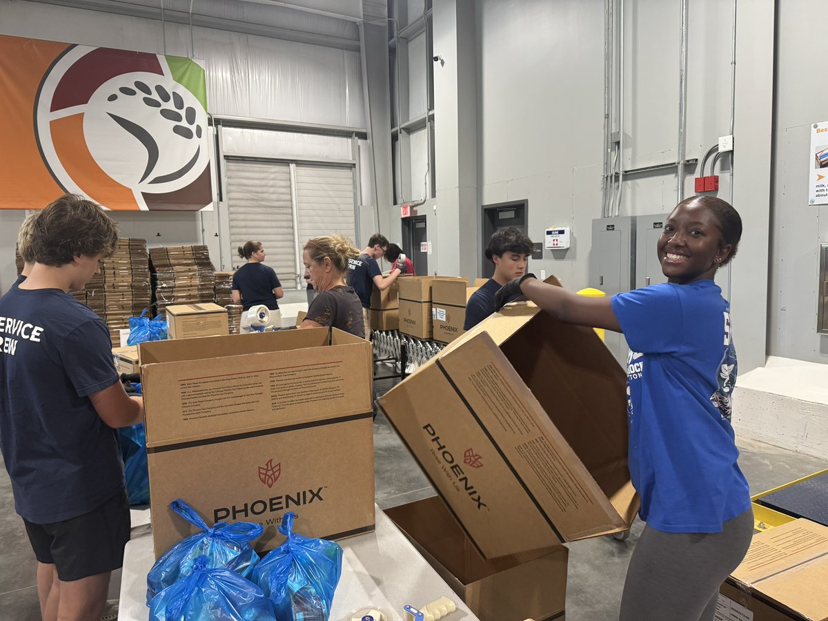 🌟 High schoolers—don’t miss out on our Summer of Service! The student with the most hours served in June and July will win a $100 Amazon gift card, thanks to Cervis!