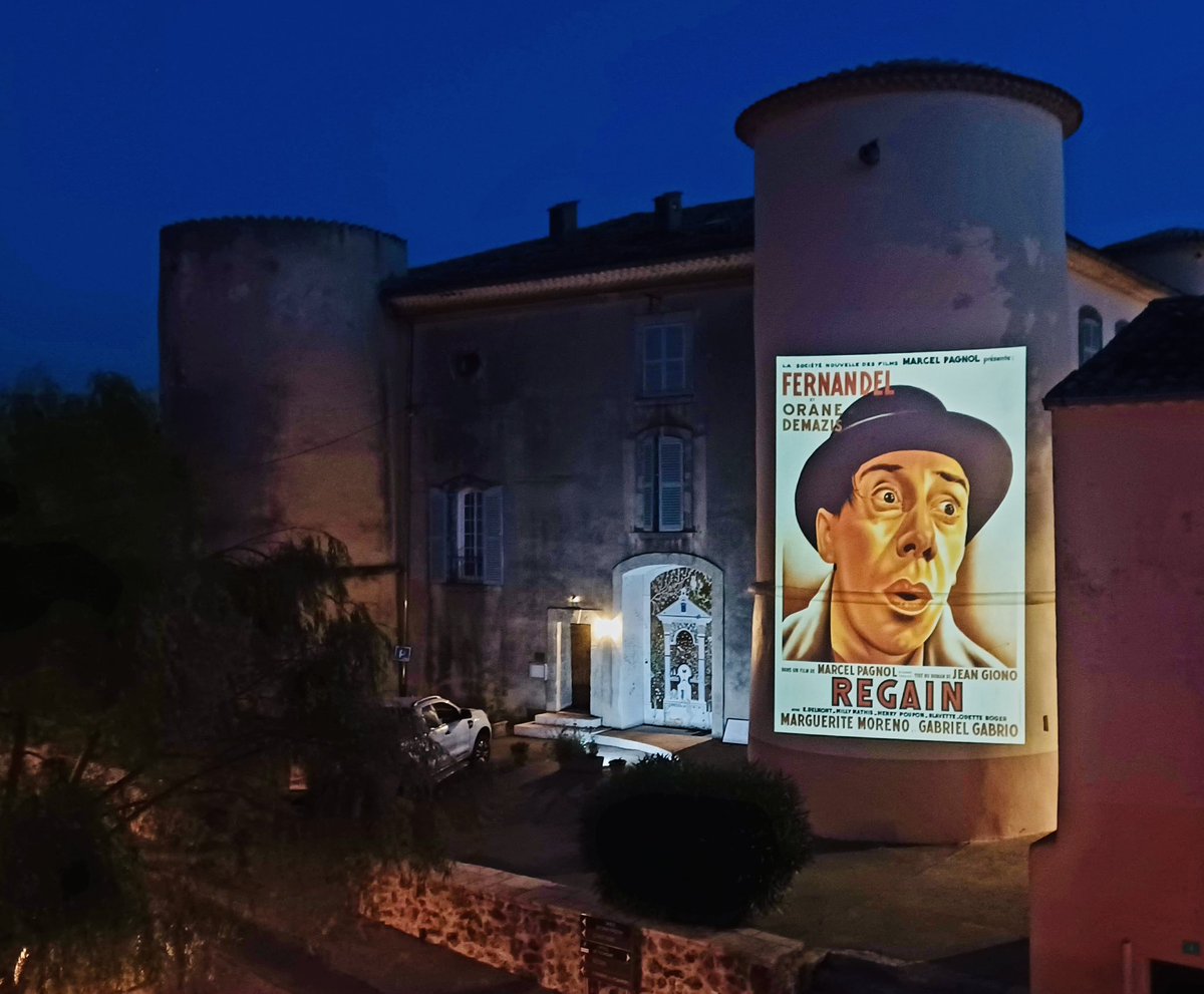 🤩 La commune de Tourtour (Var) rend hommage à Marcel Pagnol tout au long du mois de juillet dans le cadre de son festival "Tourtour sous les étoiles" !

➕ d’infos par ici 👉 shorturl.at/SvHJf