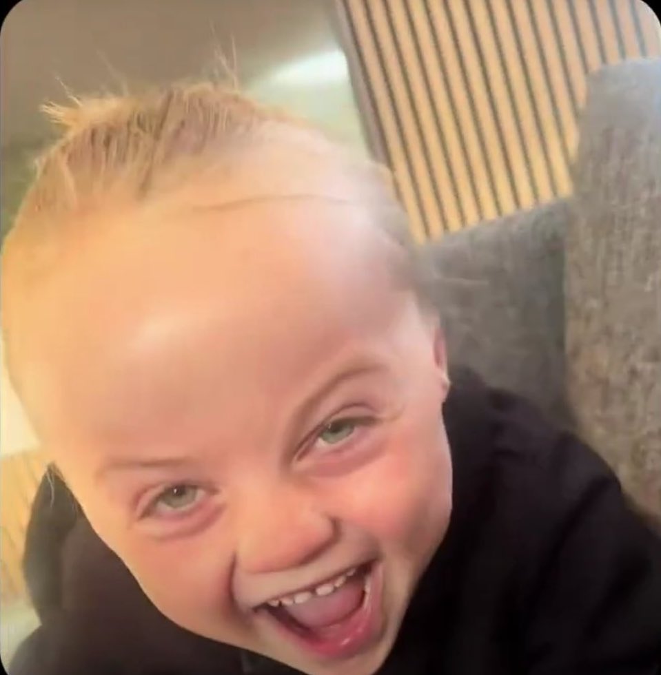 Not many people know this but Manchester United owes the EPL 11 goals… 

They finished the past 2 seasons on negative GD💀