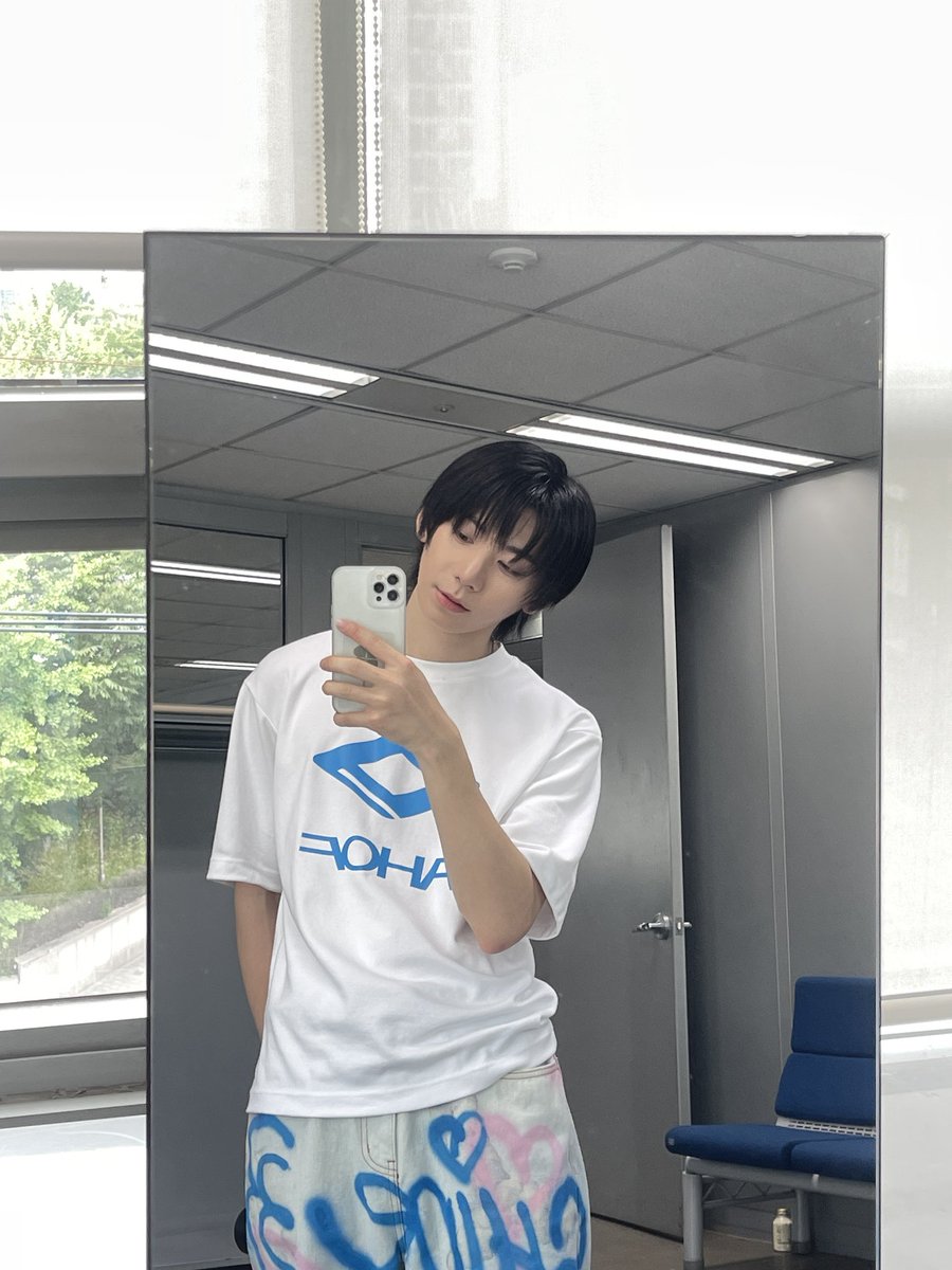 🩵

#AHOF #아홉
#HAN #박한
