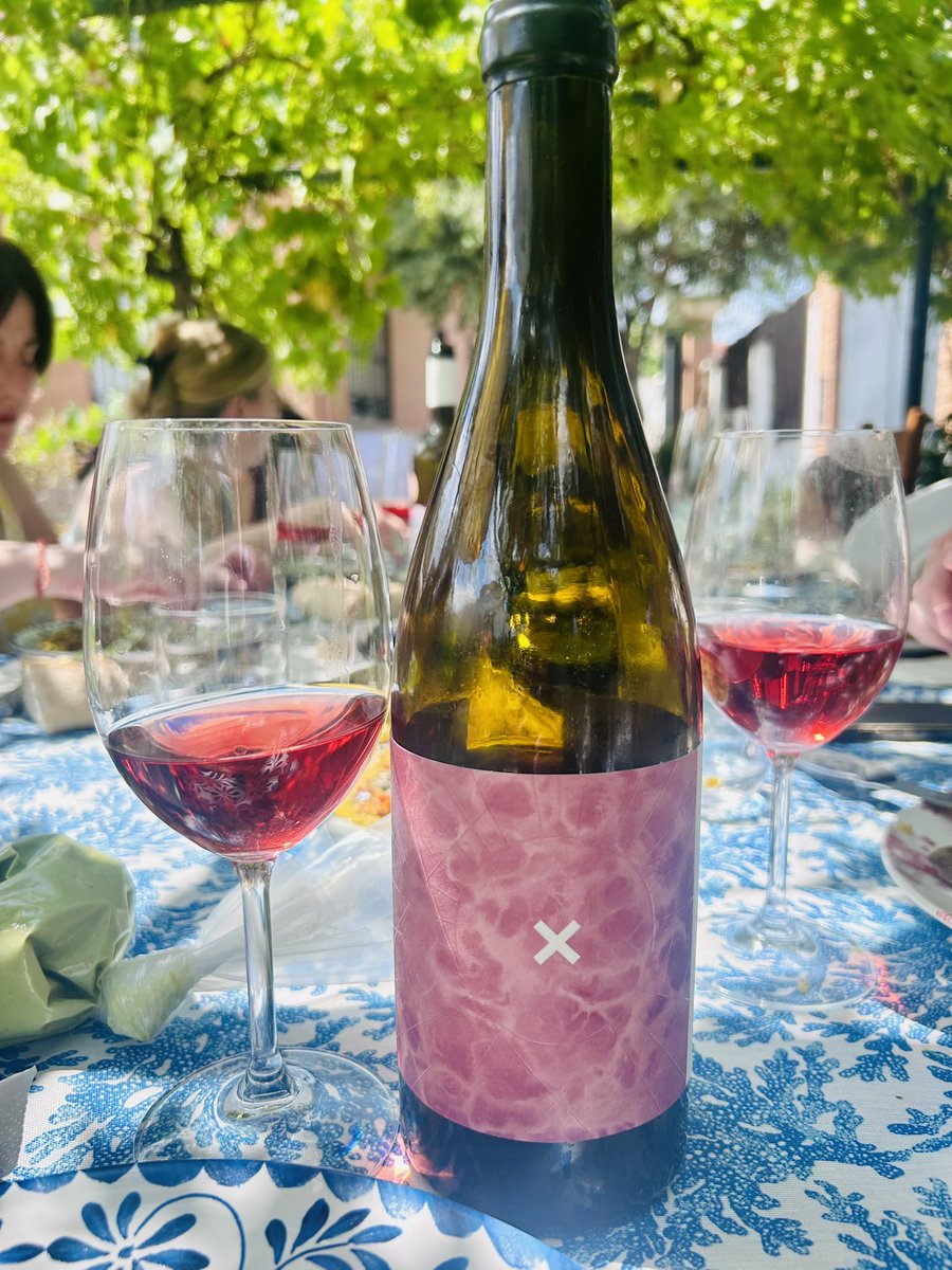 Angel valverde (@angelvalverdehu) on Twitter photo Arroz sin tetas y se acabó el rosado …. <a href="/UrkoBR/">Urko</a> <a href="/elretrogusto/">Ana - El retro 🍷🍺</a> <a href="/gmauleon/">Gorka Mauleon</a> que bueno está con el arroz el vino ❤️ Arroz sin tetas y se acabó el rosado …. <a href="/UrkoBR/">Urko</a> <a href="/elretrogusto/">Ana - El retro 🍷🍺</a> <a href="/gmauleon/">Gorka Mauleon</a> que bueno está con el arroz el vino ❤️