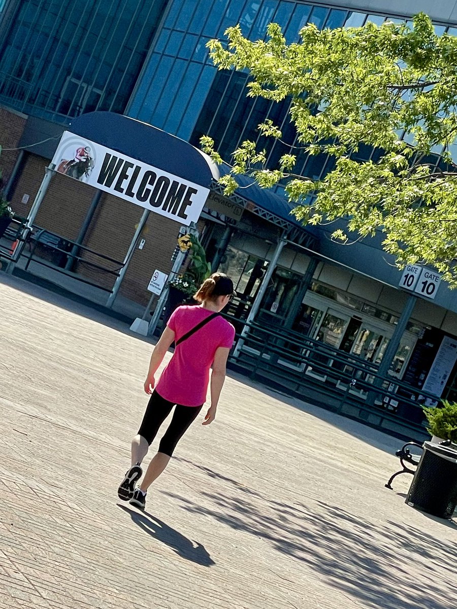 ~ Laura ~ tweet media