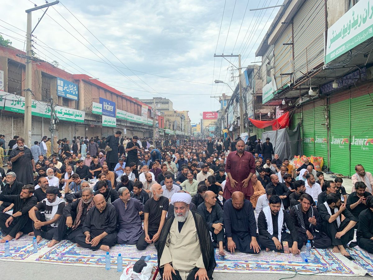 تاریخِ انسانیت میں کربلا ایک ایسی عظیم درسگاہ ہے جہاں حق و باطل کے معرکے نے رہتی دنیا تک کے لیے اصول اور اقدار متعین کر دیے۔ امام حسین علیہ السلام نے جس جاہلیت کے خلاف قیام کیا، وہ صرف یزید کی حکومت یا اس کا نظام نہیں تھا، بلکہ وہ جاہلیت ہر دور کے طاغوت، ظلم، فتنہ، اور دین کے نام
