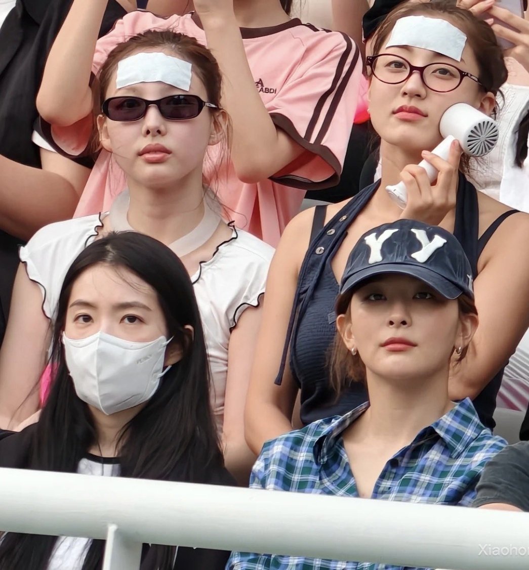 ไอรีนซึลกิเหมือนไอดอล แต่อาจุมม่าสองคนหลัง 5555555555