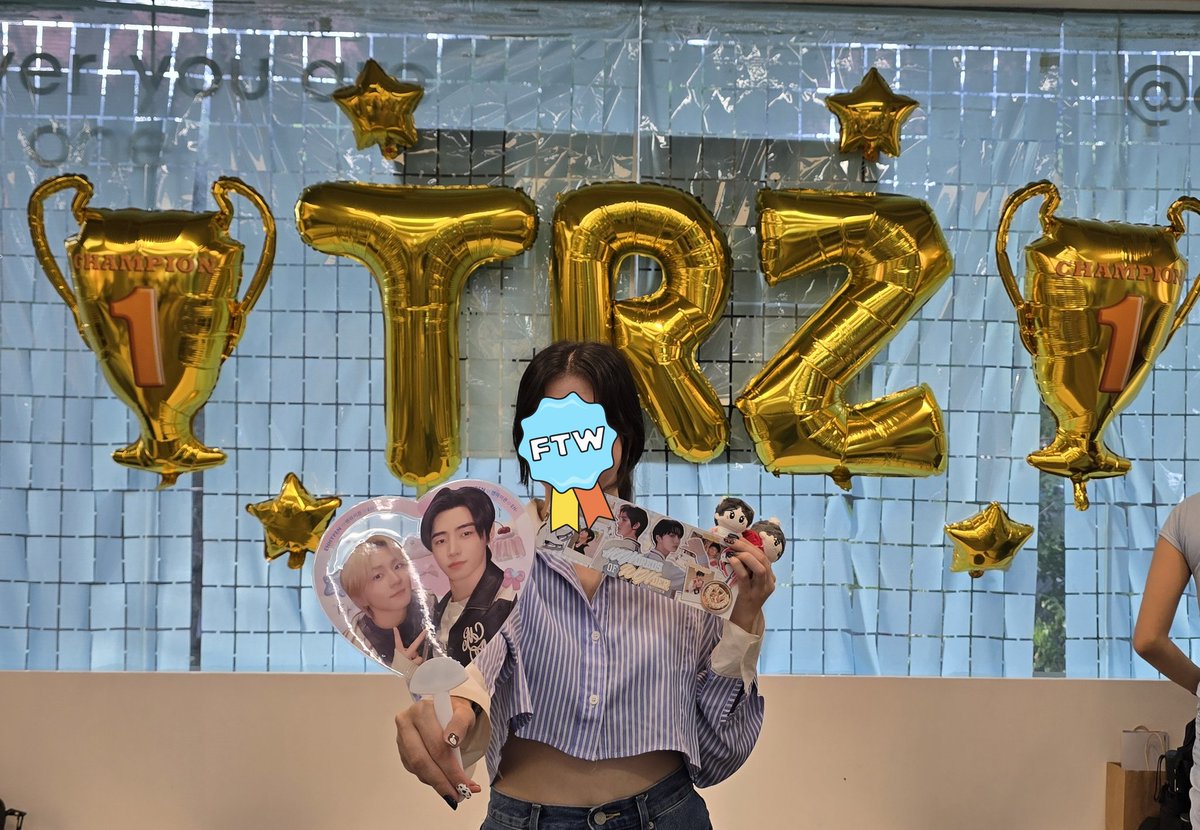 7luna1208's tweet photo. Thank you @ensleeves for celebrating Taereungz!
#HOONdredsofWONder βΈοΈπ₯ https://t.co/wcvt92cPcr