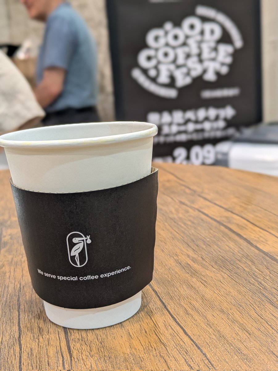 GOOD COFFEE FEST@阪神梅田

PHILOCOFFEAさん
541 KENYA THAGAINI CM DIAMOND 0424

クリーンなめちゃ甘ケニア。
オレンジ、蜂蜜、ピーチ、冷めるとライチ、パイナップルの香りも加わりました。
紙コップの残り香はシロップ漬けのみかんの缶詰。温度でこんなにフレーバーが変わるなんて！最高でした😋
