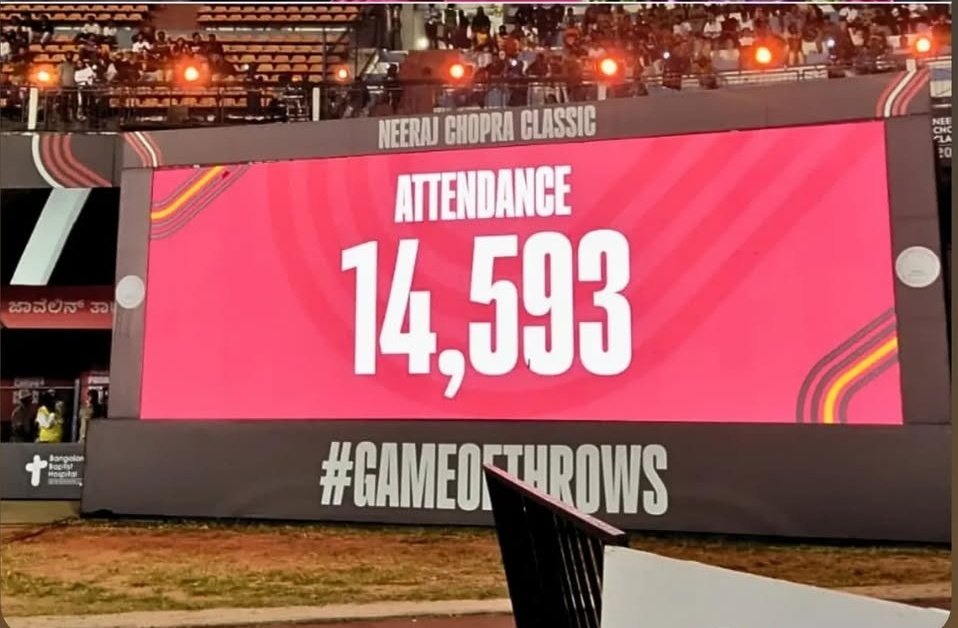 🚨 Germany’s Javelin Legend blown away by India’s love for the sport! 🇮🇳

🗣️ “15,000 people only for javelin. It's unique. I’ve never seen this.” — 2016 Olympic Champion Thomas Röhler, after competing at the Neeraj Chopra Classic 🔥

Neeraj won with a 86.18m in windy conditions