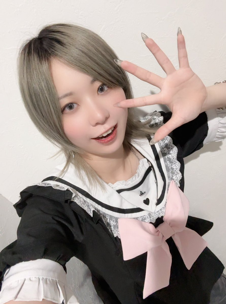 ほりだしょWSありがとうございました！

バチバチ踊ったり、裏話や意識していることお話できたり、ほんまにレッスンすることがめちゃくちゃ好きでェ😭
みんな最強でたのしかったー！！！🩵💗