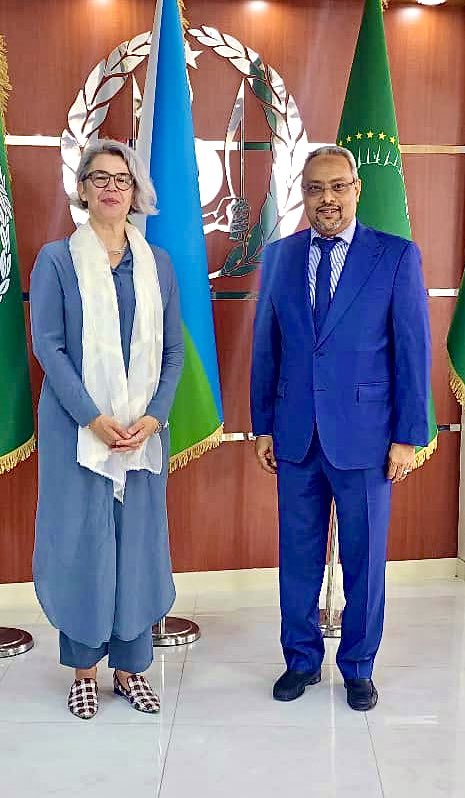 MAECI (@maecidjibouti) on Twitter photo S.E Abdoulkader Houssein Omar, a reçu ce 6 juillet, S.E Annette Weber, Envoyée spéciale de l’UE. Échange sur la situation et la dynamique régionale en matière de paix et de sécurité. #MAECI <a href="/EUSR_Weber/">Annette Weber</a> S.E Abdoulkader Houssein Omar, a reçu ce 6 juillet, S.E Annette Weber, Envoyée spéciale de l’UE. Échange sur la situation et la dynamique régionale en matière de paix et de sécurité. #MAECI <a href="/EUSR_Weber/">Annette Weber</a>