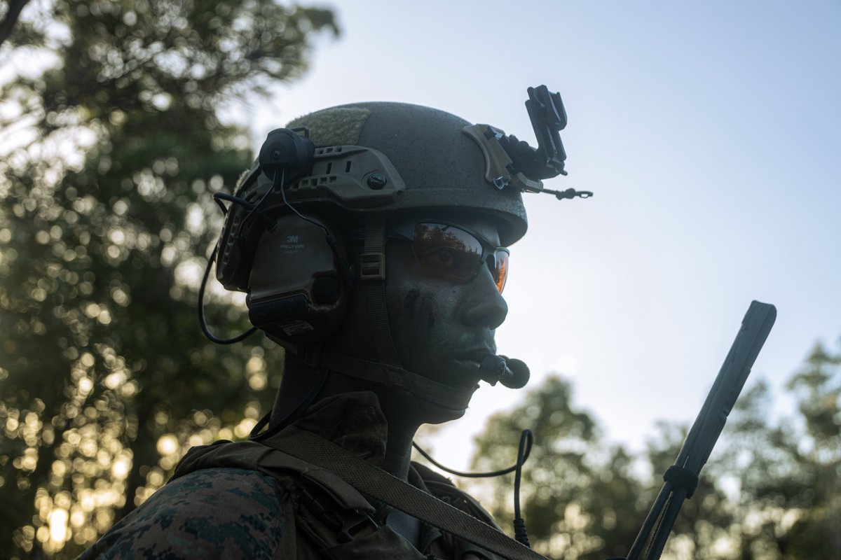 31stMeu's tweet image. 馃搷Shoalwater Bay Training Area, Queensland, Australia, June 23, 2025.
U.S. Marines with BLT 1/7, 31st MEU, train to showcase tactical proficiency and lethal firepower, reinforcing their combat readiness.
(@USMC 馃摳 by Lance Cpl. Victor Gurrola)
@USNavy
@INDOPACOM
@DeptofDefense