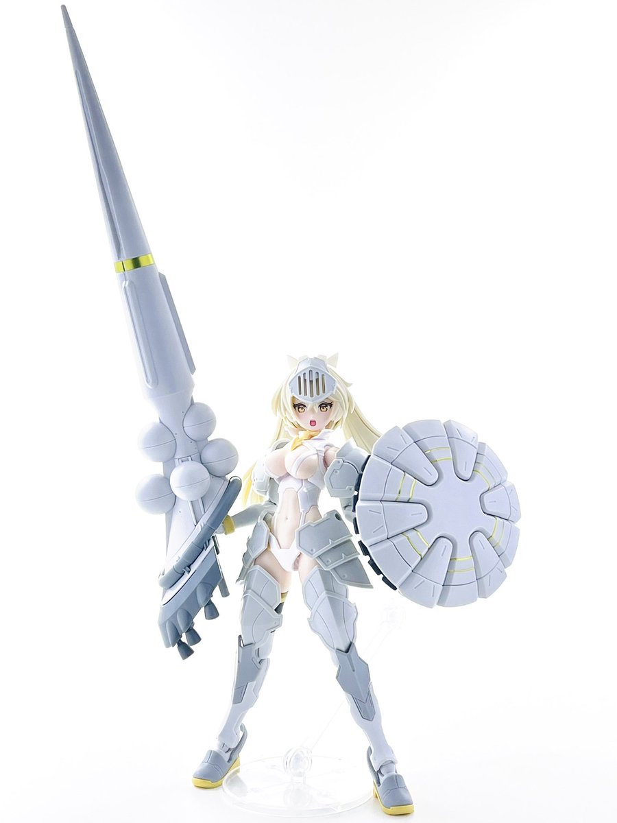 ハクジちゃん

ランス系の武器はやっぱりこれくらい大きい方が迫力あっていいですね