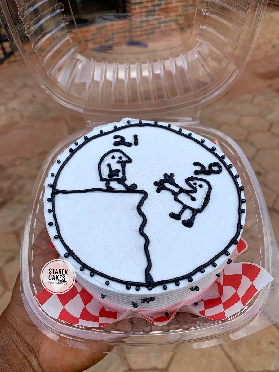 ugoeze_blessing's tweet image. Bento cake design inspo🥰🤭😘