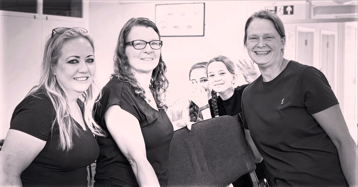 bugbites74's tweet image. When team Wicked are all in blacks… it must be showtime!!