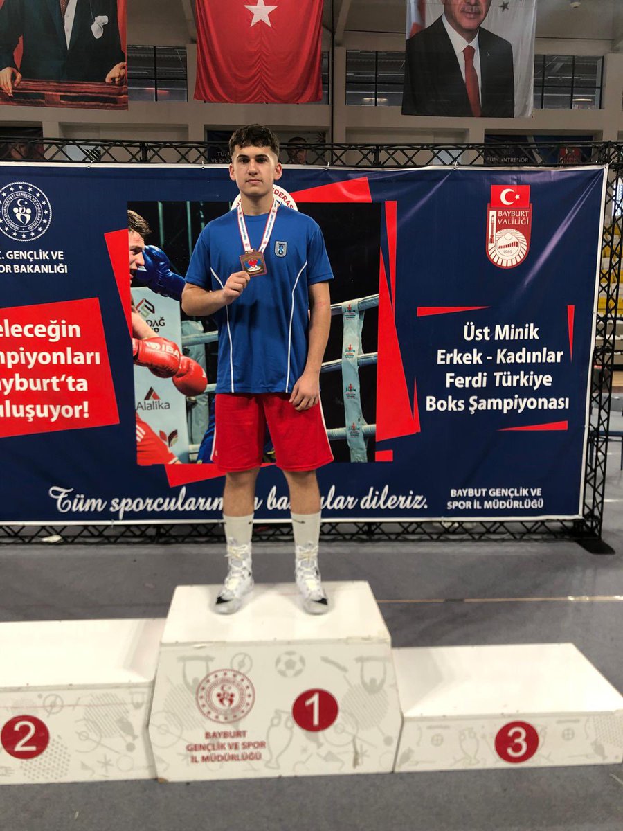 Bayburt ilimizde 28 Haziran 6 Temmuz 2025 tarihinde yapılan hüs minik 13:14 yaş grubu boks Şampiyonası’nda Alt yapı sporcumuz Yenerhan eroğlu Türkiye şampiyon olmuştur.
Tebrik ederiz.
<a href="/mansuryavas06/">Mansur Yavaş</a> 
<a href="/cevdettoptas/">Cevdet TOPTAŞ</a> 
<a href="/atak06mehmet/">Mehmet ATAK</a> 
<a href="/uzunoglunevzat/">Nevzat Uzunoğlu</a> 
<a href="/ankarabbld/">Ankara Büyükşehir</a>