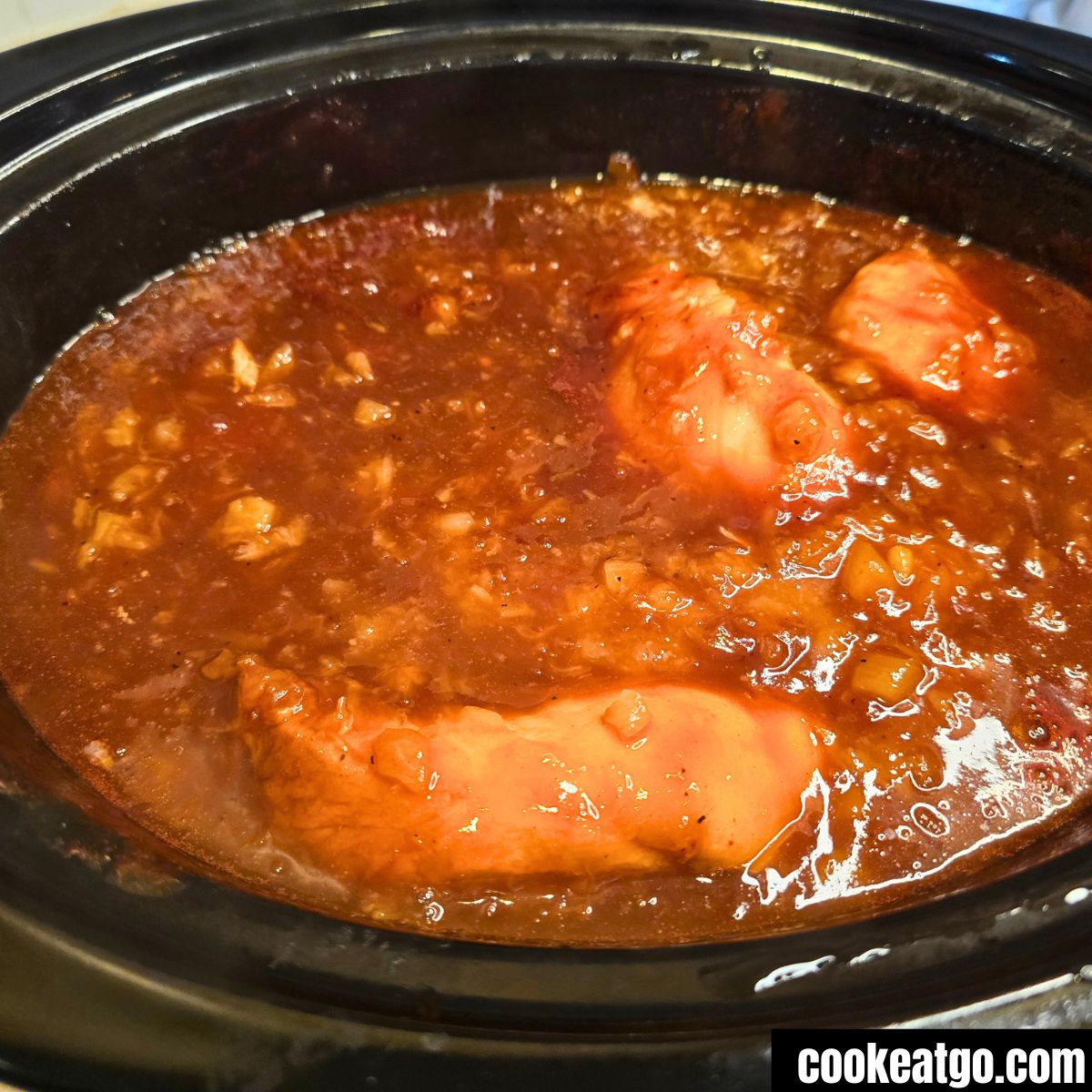 Easy 3-Ingredient Slow Cooker Hawaiian Chicken Recipe!
Check it out now -> cookeatgo.com/3-ingredient-s…

Pin it for later-> pinterest.com/pin/1033013851…