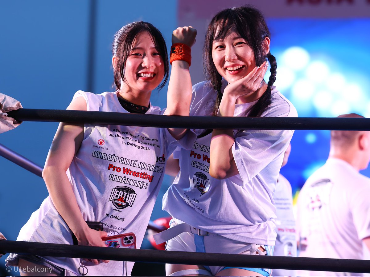 2025.07.06 ASIA PROWRESTLING SUMMIT IN DANANG 
二日目も試合後は最後までセコンドを務めた二人
色々有りすぎた二日間を終えて充実した笑顔✨️
またこの場所に戻ってきたいですね🇻🇳
二日間おつかれさまでした！！
#駿河メイ #沙也加
#ChocoPro