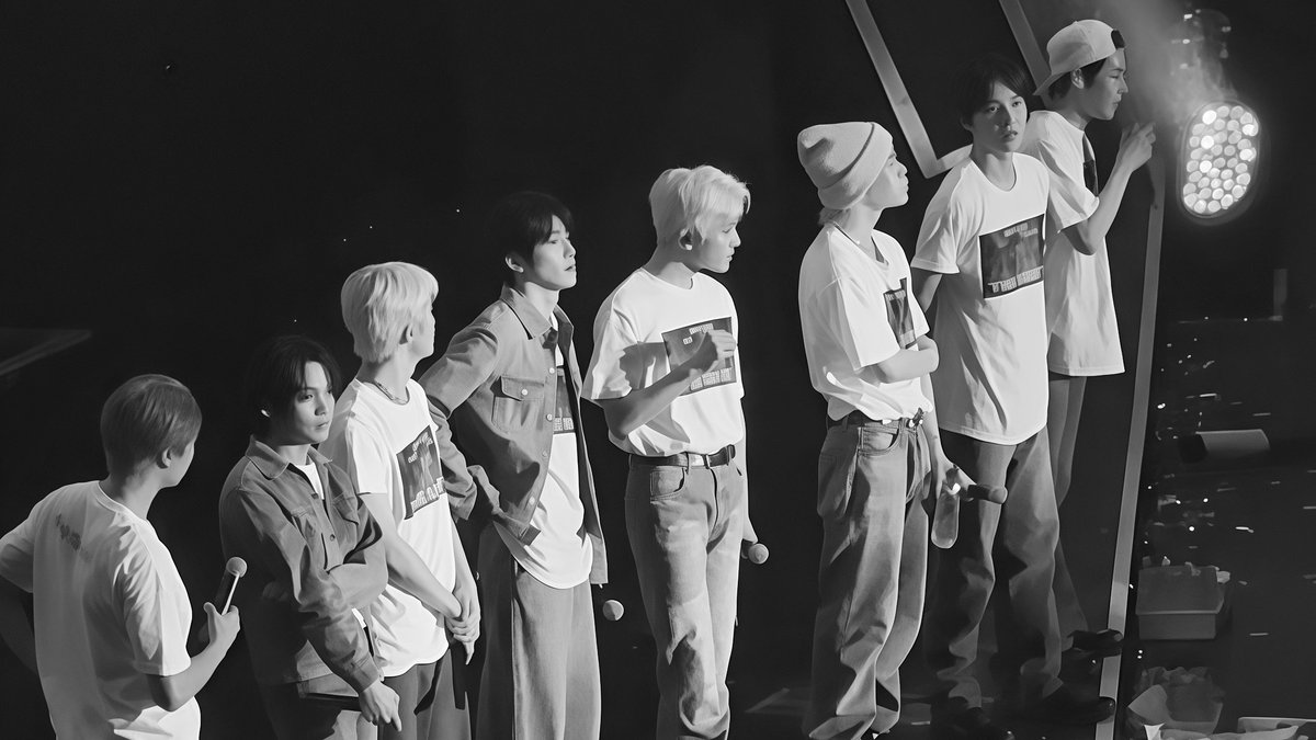 happy #NCT127 day 𝜗𝜚 

— thank you for always giving your all, even when things get tough. we see it, we appreciate it and we’ll keep cheering you on no matter what. let’s stay together for a long time urichil! 

forever your fan♾️💚