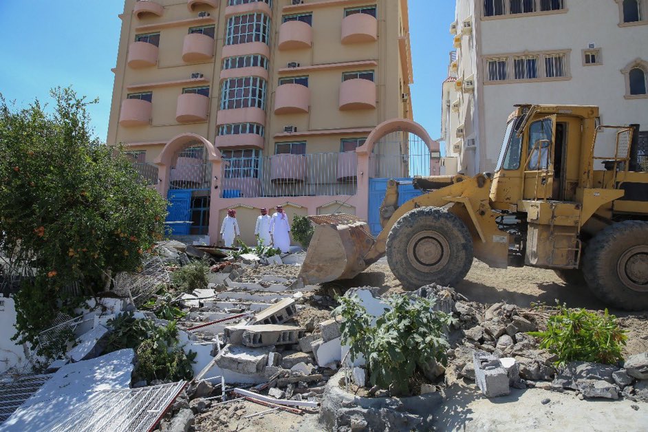 "أمانة #الطائف"
تزيل تعديًا على أحد شوارع المحافظة تمثل في مباسط وجلسات خاصة.
