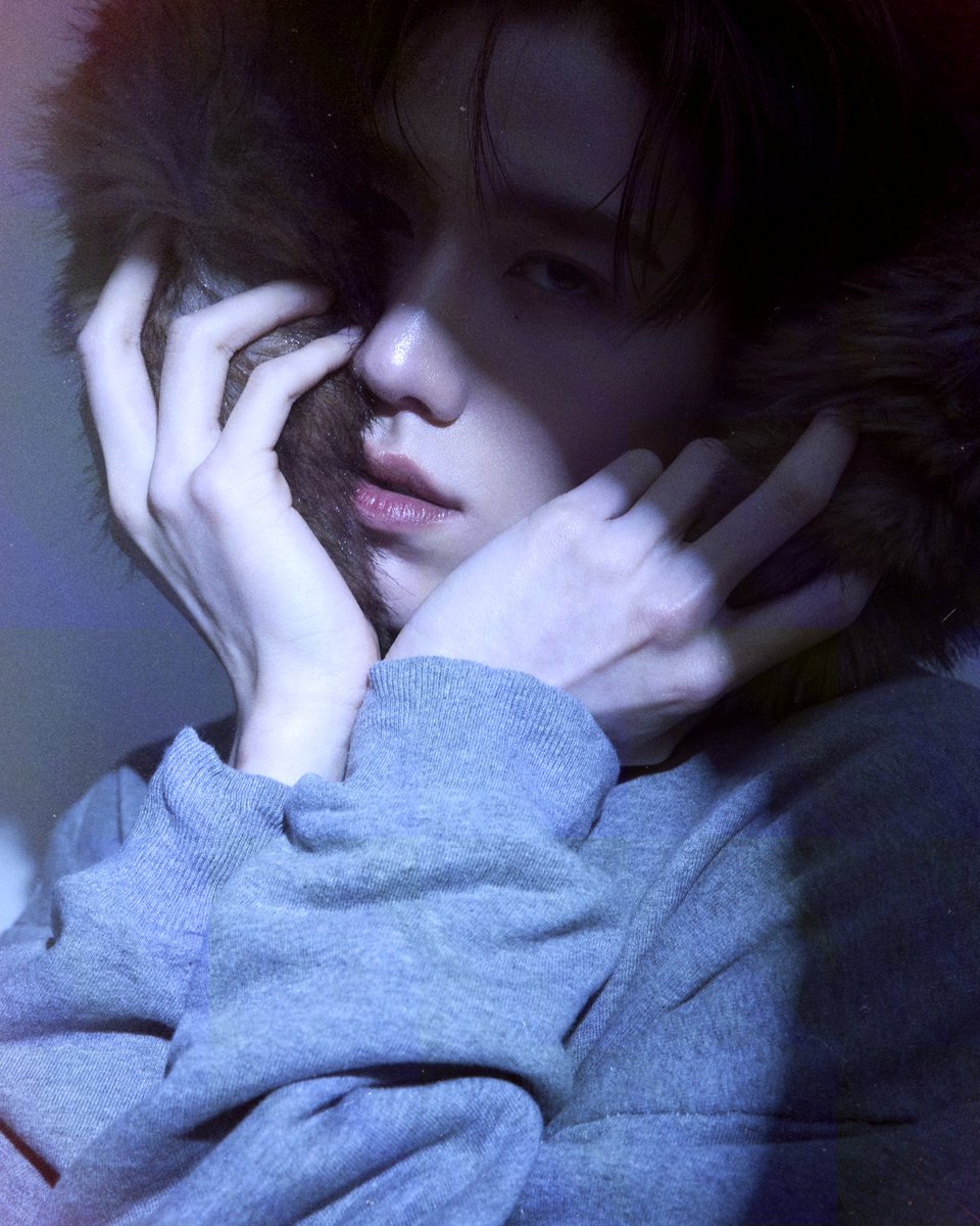 ParagonDepart's tweet image. พีพี กฤษฏ์ อำนวยเดชกร แบรนด์แอมบาสเดอร์คนสำคัญของ @balenciaga ในลุคที่ 40 คอลเล็กชั่นฤดูหนาว 2025 เตรียมบินลัดฟ้าสู่กรุงปารีสเพื่อเข้าร่วมแฟชั่นโชว์คอลเล็กชั่นกูตูร์ครั้งที่ 54 ของ Balenciaga จัดขึ้นที่กรุงปารีส ในวันที่ 9 กรกฎาคม 68 เวลา 12.00 น.ตามเวลาท้องถิ่นปารีส หรือ เวลา…