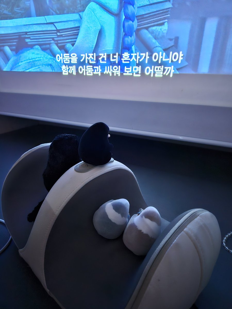 더빙도 봄 
 With 4마리 니플러들..