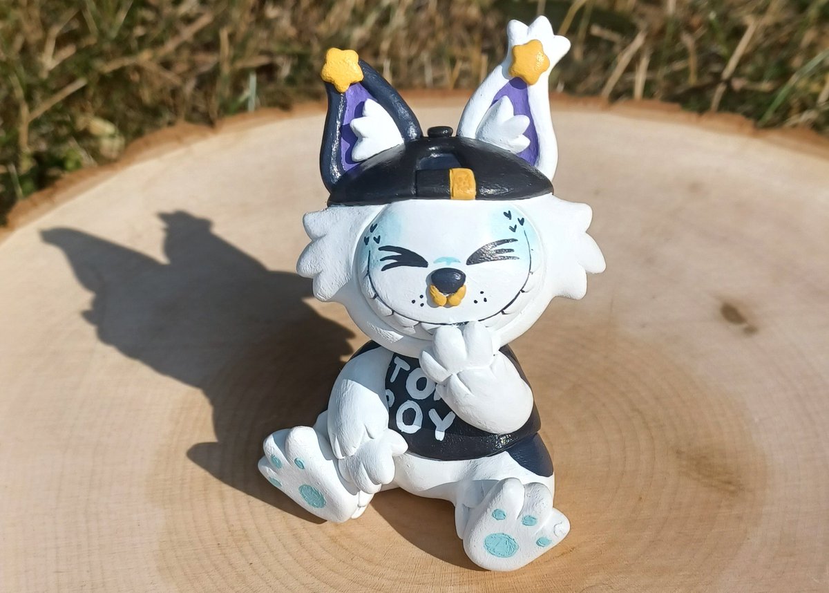 ghostlypups's tweet image. ✨️🎨Artfight attack #1🎨✨️ 
is a lil chibi Labubu Daisy for @T0MB0YW0LF 😈🩵