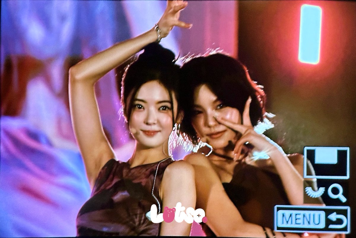 DinSongLotso's tweet image. 𝟸𝟻𝟶𝟽𝟶𝟼 ᴡɪᴛʜ ʟɪᴀ🐻

椰子樹🌴

#리아 #LIA #예지 #YEJI #있지 #ITZY
