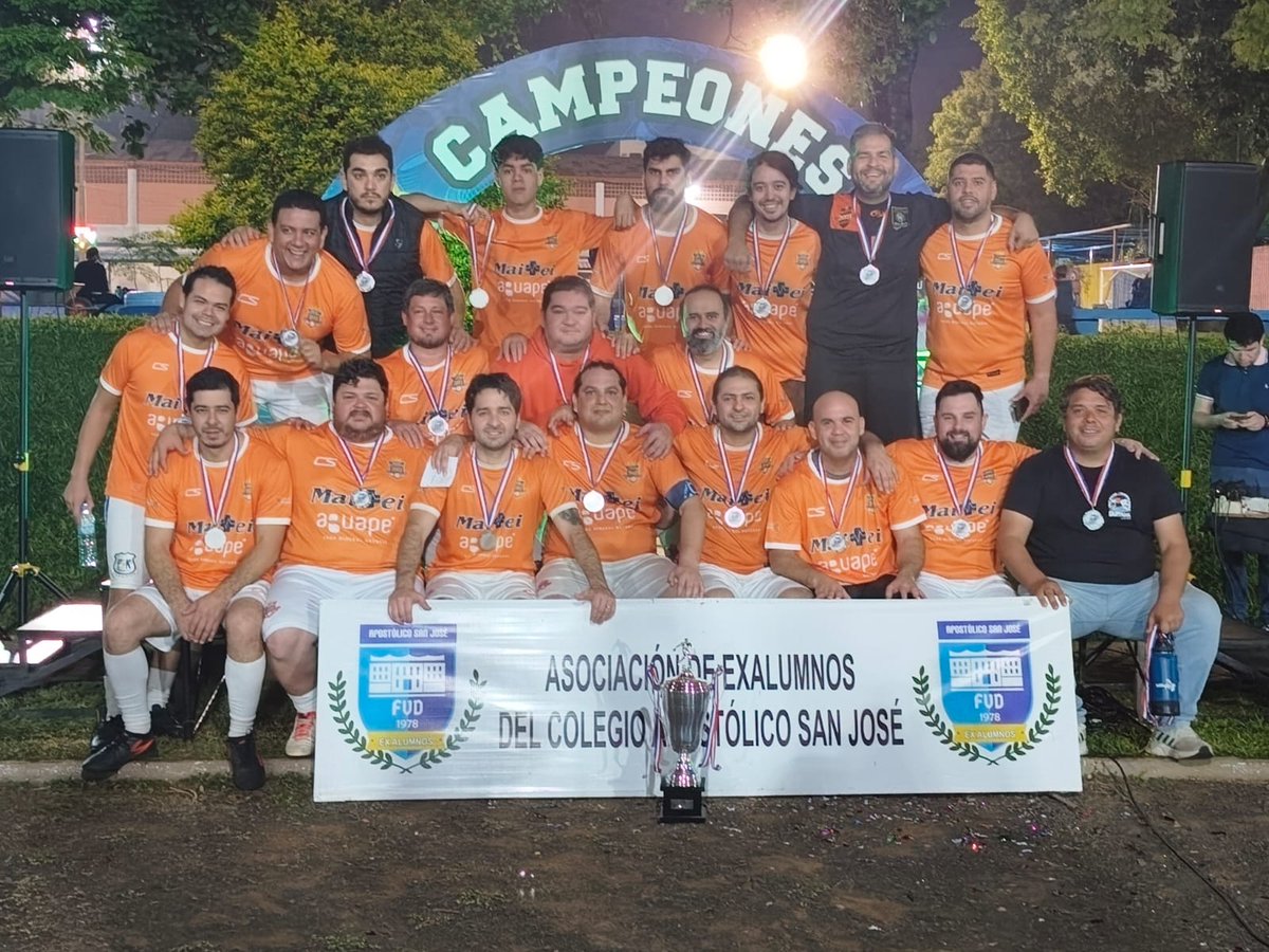 exa2003's tweet image. 2003 Vice Campeón 
Apertura 2025
División B.

El Más Popular del Exa vuelve a Primera! 

Orgulloso de este grupo. 

🧡