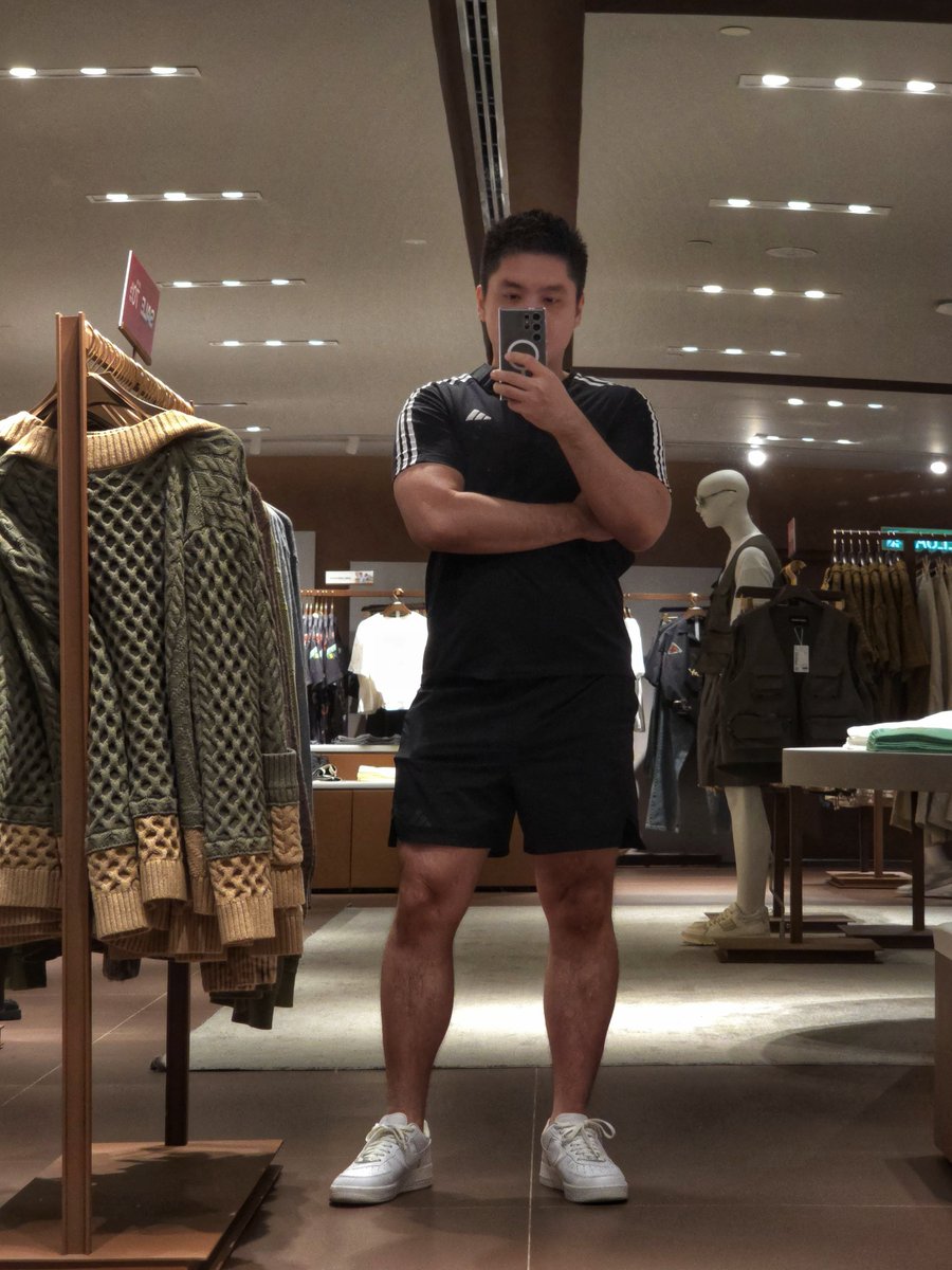 KL (@nightbearway) on Twitter photo 