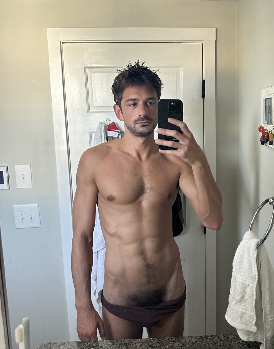 snarkbot tweet media