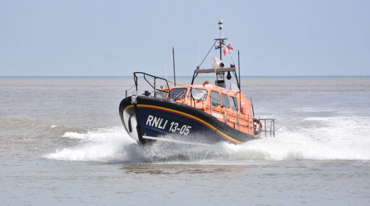Callout at 12.17pm yesterday to conduct shoreline search from Lowestoft to Pakefield for a missing male possibly in the water.  Lifeboat was launched and the area searched. Lifeboat crew were stood down when the man was found safe ashore. They returned to their mooring at 1.30pm