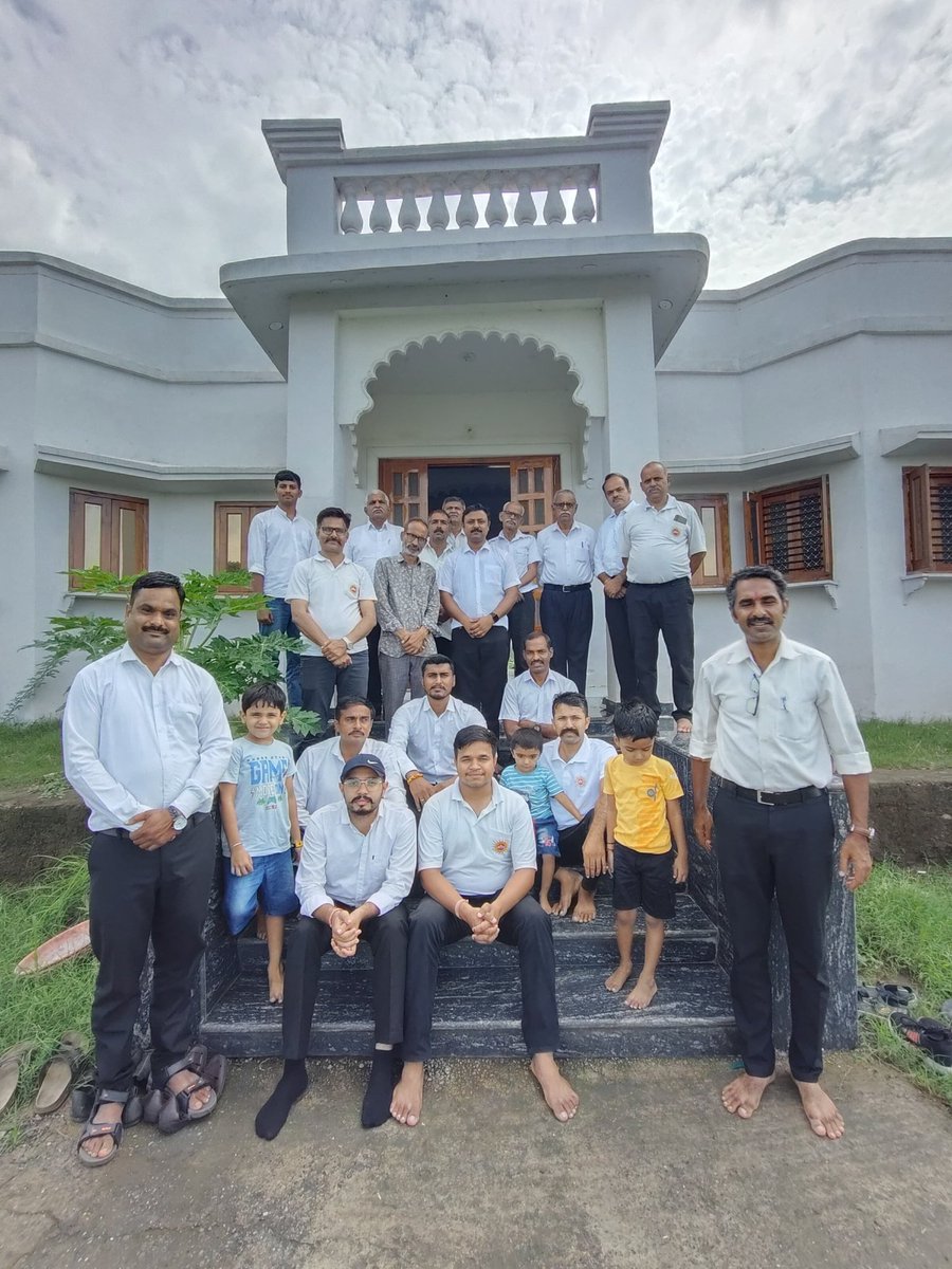 वागड़ मालवा संभाग व दक्षिण मुंबई प्रांत की कार्ययोजना बैठकें 

वागड़ मालवा संभाग की कार्ययोजना बैठक आज 6 जुलाई को बांसवाड़ा के सत्तु की पादर में आयोजित हुई जिसमें संभाग प्रमुख टैंक बहादुर सिंह गेहूंवाडा सहयोगियों सहित उपस्थित रहे। 1/2