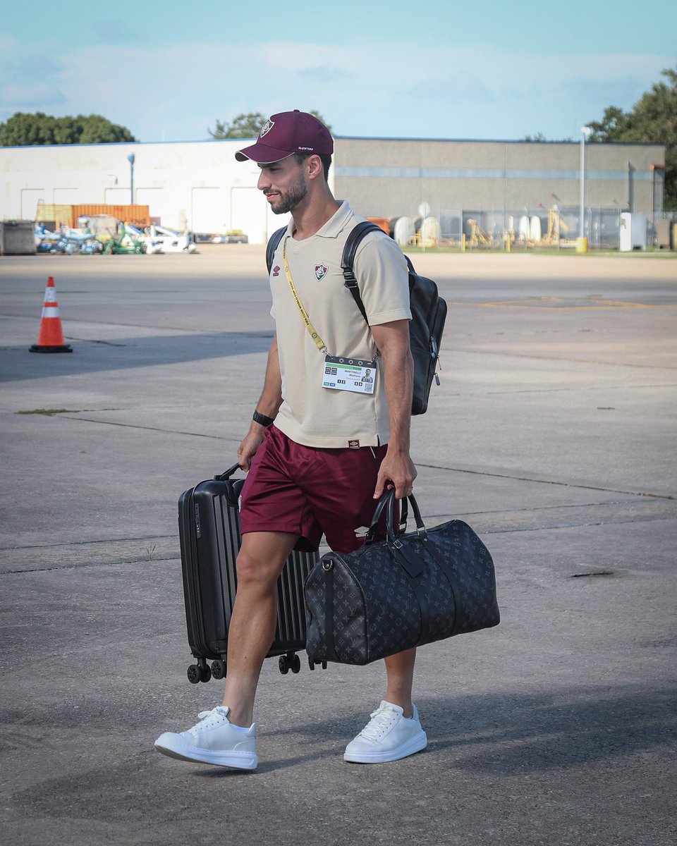 FluminenseFC's tweet image. Embarque finalizado. Orgulho destes caras por estarmos de volta a New York City. 

On our way. Proud of these guys to be back in New York City.

في طريقنا. فخور بهؤلاء الشباب لعودتهم إلى مدينة نيويورك

En camino. Orgulloso de estos muchachos por estarmos de vuelta en Nueva York.…