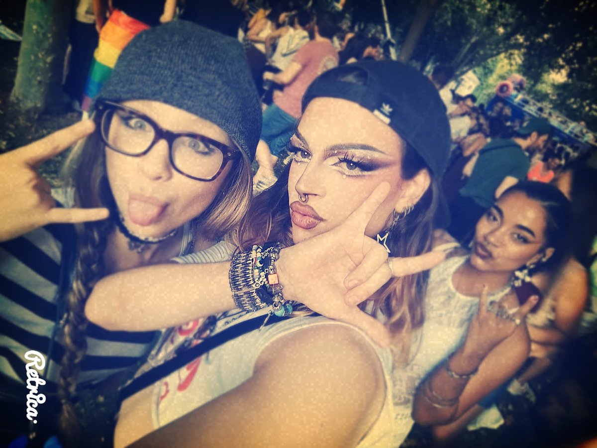 cibergirlll's tweet photo. Dump del pride #tumblr2014 con mi niño @luksxngel sirviendo coño https://t.co/ijvytU6M4T