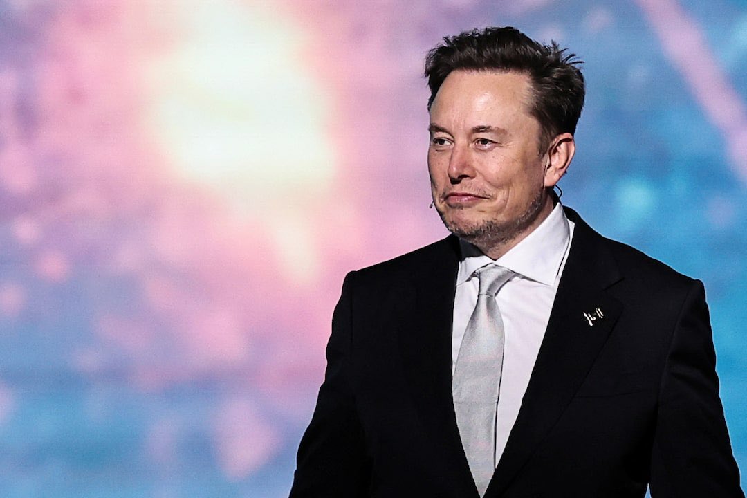 Elon Musk Launches New Political Party, Slams U.S. Spending Bill

On Saturday, July 6, 2025, Elon Musk announced the formation of a new U.S. political party after criticizing a federal spending bill projected to add $3.4 trillion to the deficit. He accused lawmakers of breaking