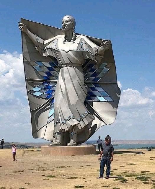 I don't know why this hasn't received more publicity, but this fifty-foot sculpture was unveiled recently in South Dakota.
It's called 'Dignity' and was done by artist Dale Lamphere to honor the women of the Sioux Nation.