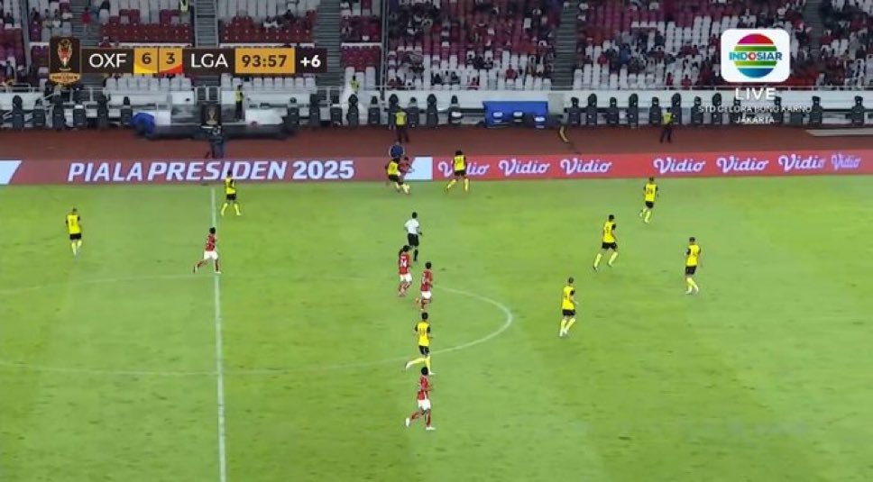 Nonton Oxford United di kamera Indosiar vibesnya kayak lagi nonton Barito Putera