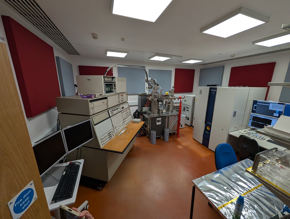 Brilliant time at MMC - always a privilege to speak and meet so many likemided people. Hopefully, people were enthused by the opportunities of combined CL and plasma FIB ! 
Also life goal complete got to visit super STEM 🥰 very cool seeing the VG systems and Hitachi sem eels kit