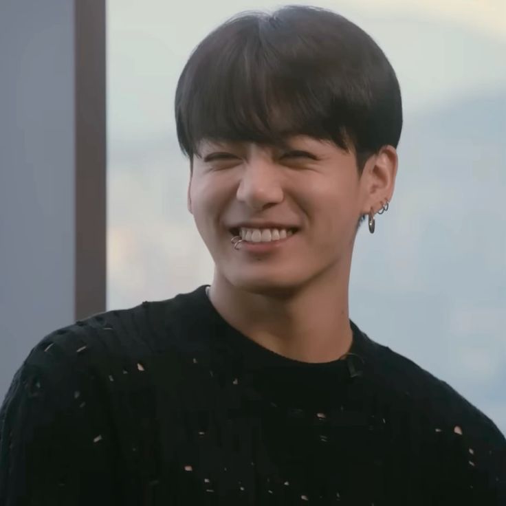 cuntishjeon's tweet image. jungkook being the greenest green flag among kpop idols, a long thread