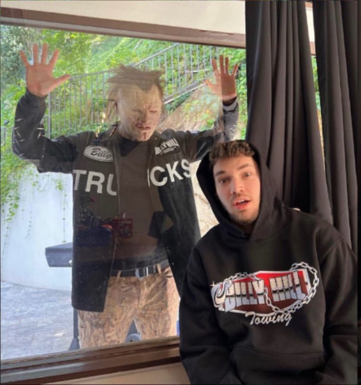 What it looks like when certain Anti-WWE accounts come across my replies on this app.