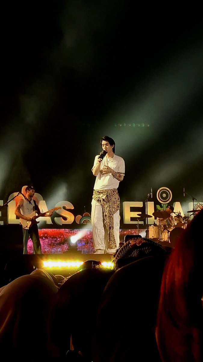 areumdvwn's tweet image. eaJ in my camera roll @ PJF 2025 👨🚀
@eaJPark
a thread
#eaj1 #eaJ1EP
#eaJatPrambananJazz
#eaJinPJF #eaJinYogyakarta
#eaJPark #eaJ #eaJatPJF2025