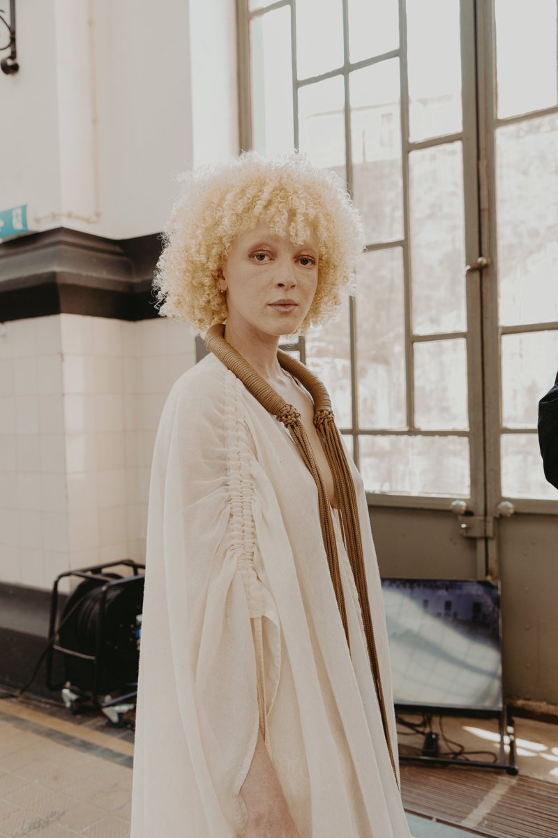 #BTSmoments from our #portugalfashion showcase.
PWD by @creativeafricannexus <a href="/afreximbank/">African Export-Import Bank - Afreximbank</a>  @lullubellgroup
captured by @chrisknowsphotos
#ZimbabweToPortugal #ZimbabweToTheWorld
.
.
#HausOfStone #PortugalFashionWeek #PortugalFashionExperience #MadeInAfrica