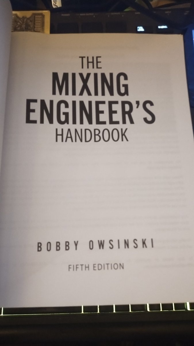 GODinTheWax tweet media