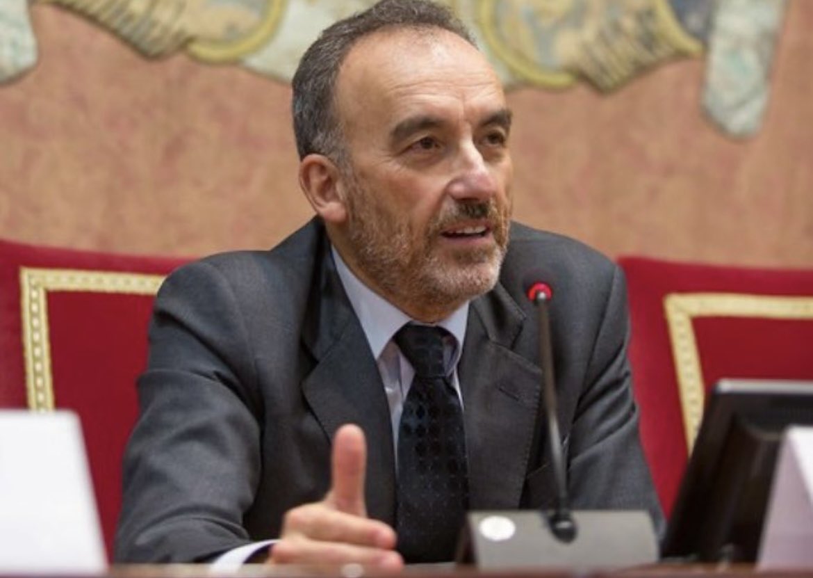 “Cuando el legislador aprueba leyes con nombre y apellidos, se resiente la democracia.”
Don Manuel Marchena.